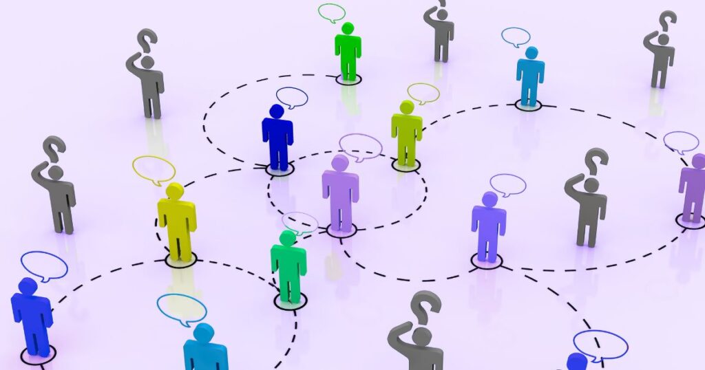 Illustration montrant des silhouettes de différentes couleurs en interaction, représentants les faits sociaux